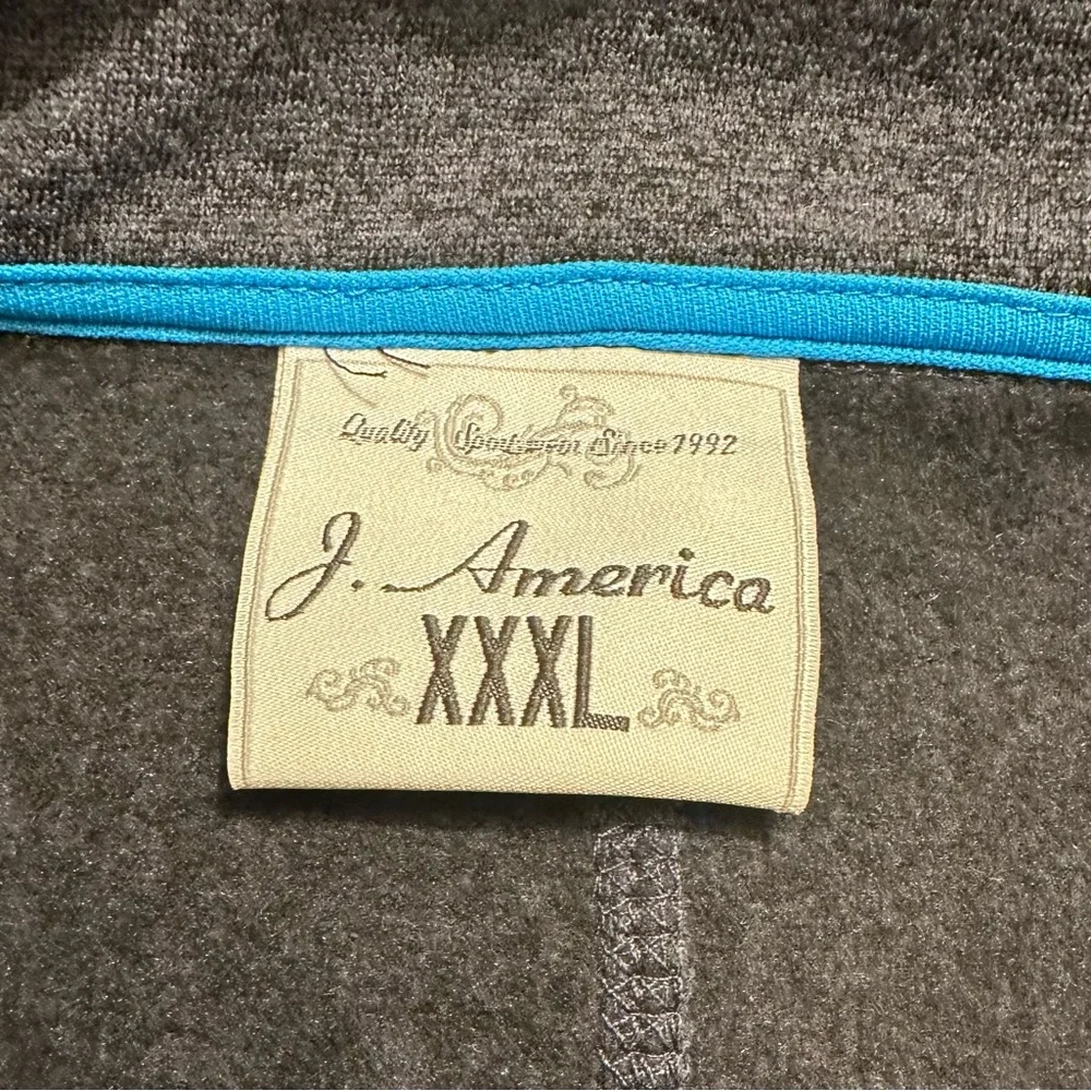 Gray Fleece‎ Pullover.
